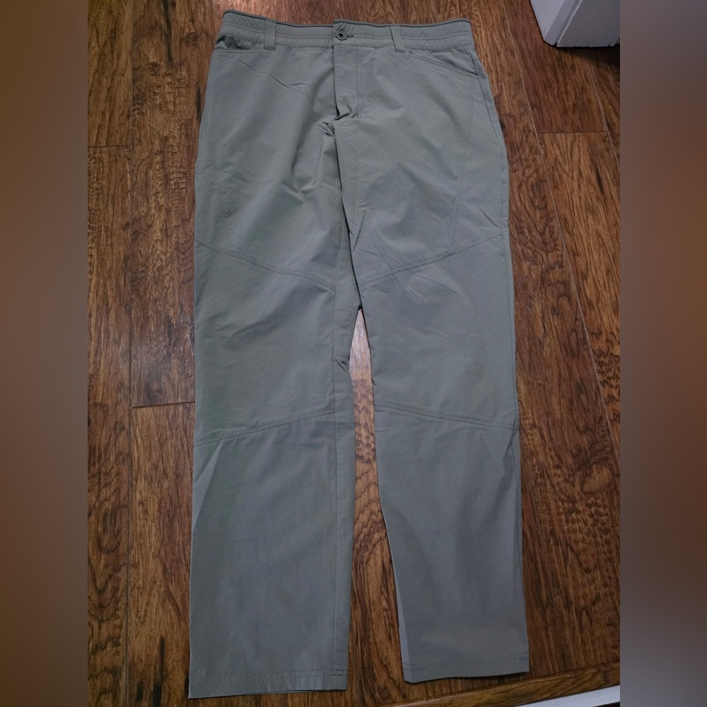 Kuhl Men's tan Deceptr
